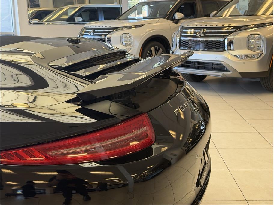 2014 Porsche 911 Carrera Cabriolet 2D