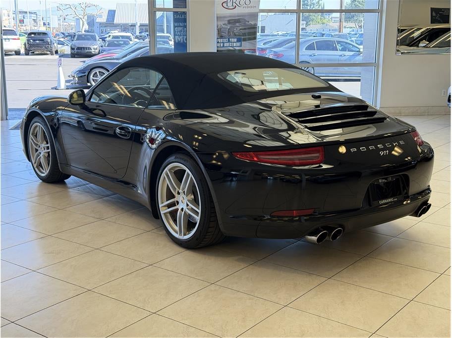 2014 Porsche 911 Carrera Cabriolet 2D