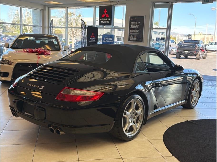 2005 Porsche 911 Carrera S Cabriolet 2D