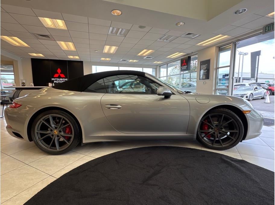 2018 Porsche 911 Carrera S Cabriolet 2D