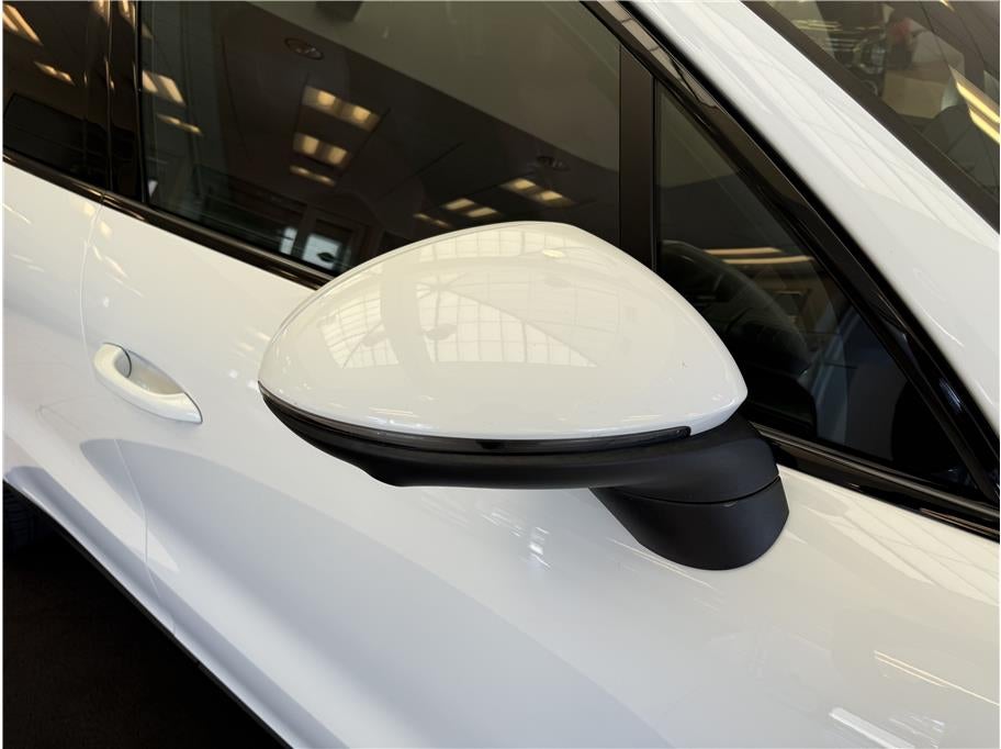 2022 Porsche Cayenne E-Hybrid Sport Utility 4D