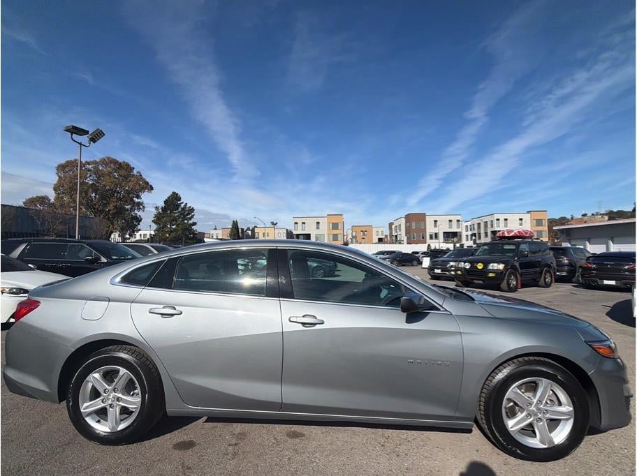 2023 Chevrolet Malibu 1LT Sedan 4D