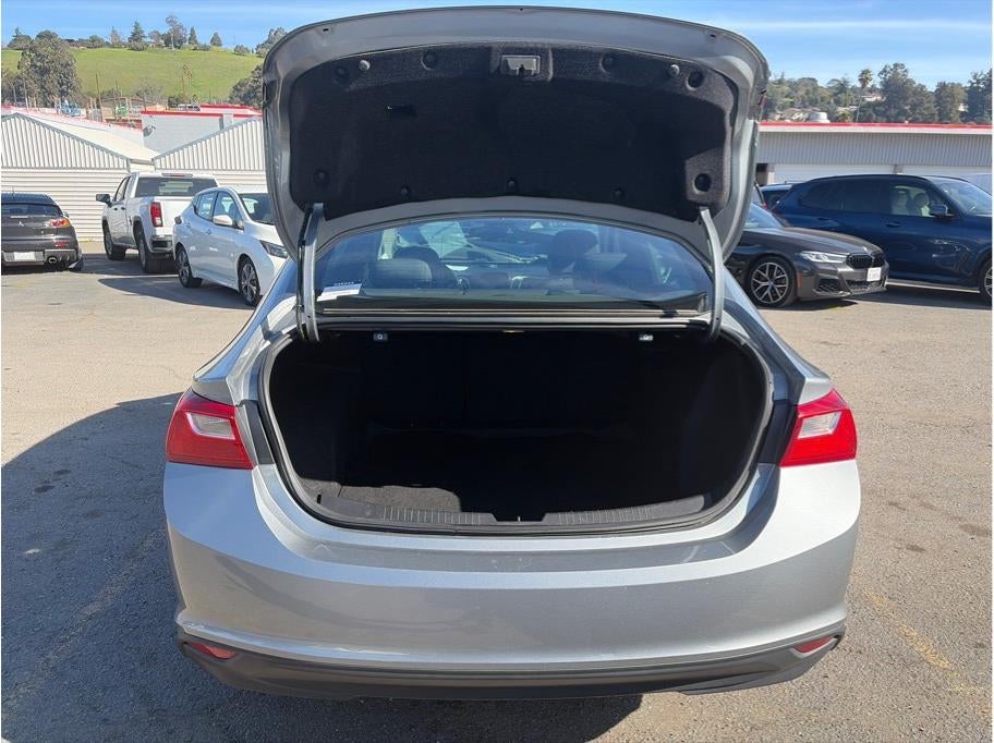 2023 Chevrolet Malibu 1LT Sedan 4D