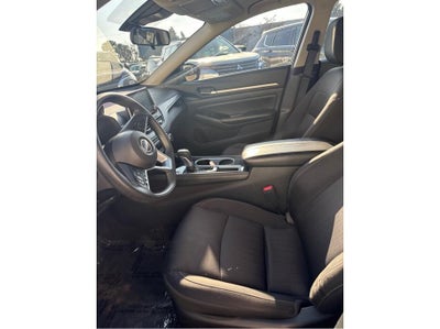 2023 Nissan Altima 2.5 SV Sedan 4D