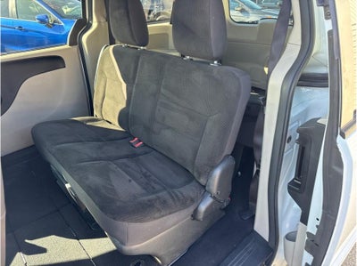 2017 Dodge Grand Caravan Passenger SE Minivan 4D