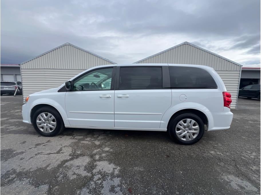 2017 Dodge Grand Caravan Passenger SE Minivan 4D