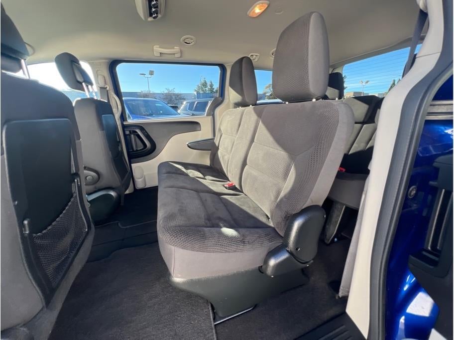 2018 Dodge Grand Caravan Passenger SE Minivan 4D