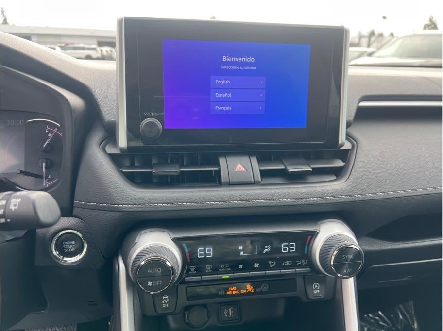 2024 Toyota RAV4 XLE Sport Utility 4D