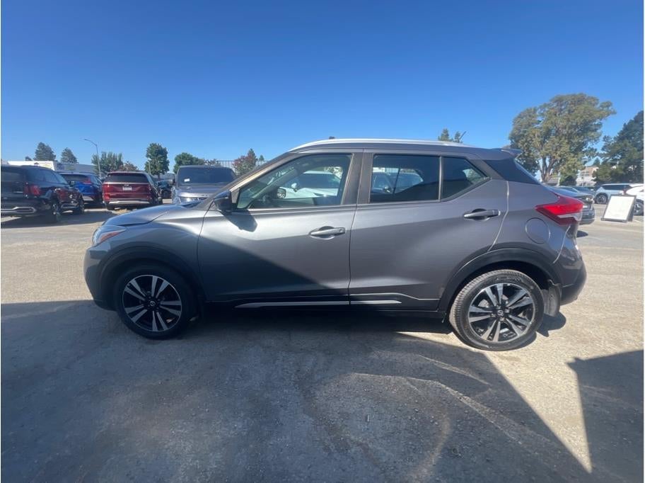 2019 Nissan Kicks SR Sport Utility 4D
