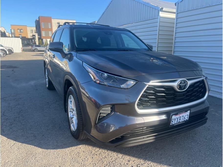 2022 Toyota Highlander L Sport Utility 4D