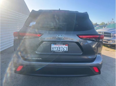 2022 Toyota Highlander L Sport Utility 4D