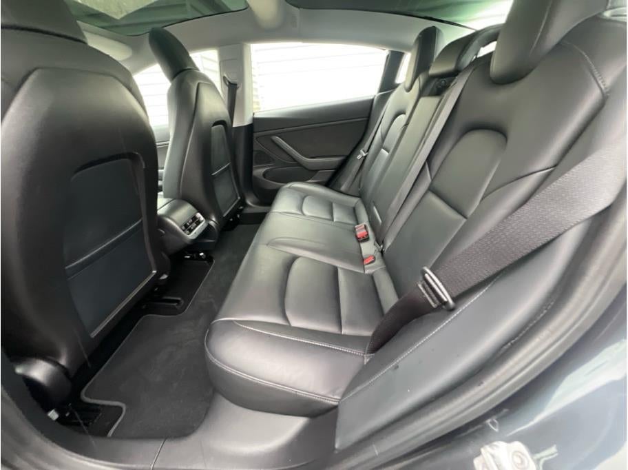 2018 Tesla Model 3 Long Range Sedan 4D