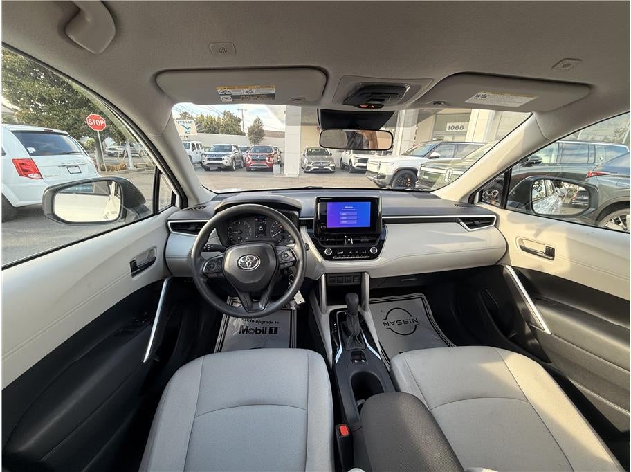 2024 Toyota Corolla Cross L Sport Utility 4D