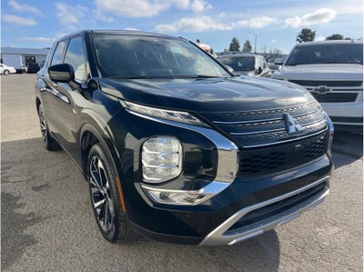 2022 Mitsubishi Outlander SE Sport Utility 4D