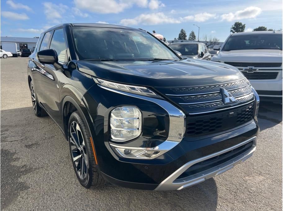 2022 Mitsubishi Outlander SE Sport Utility 4D