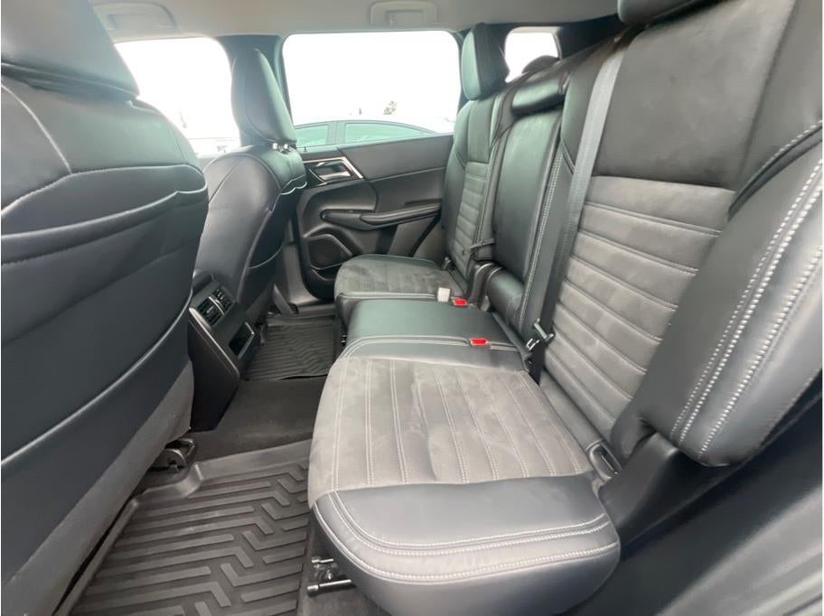 2023 Mitsubishi Outlander SE Sport Utility 4D