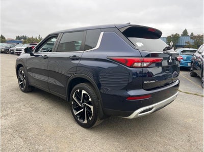 2023 Mitsubishi Outlander SE Sport Utility 4D