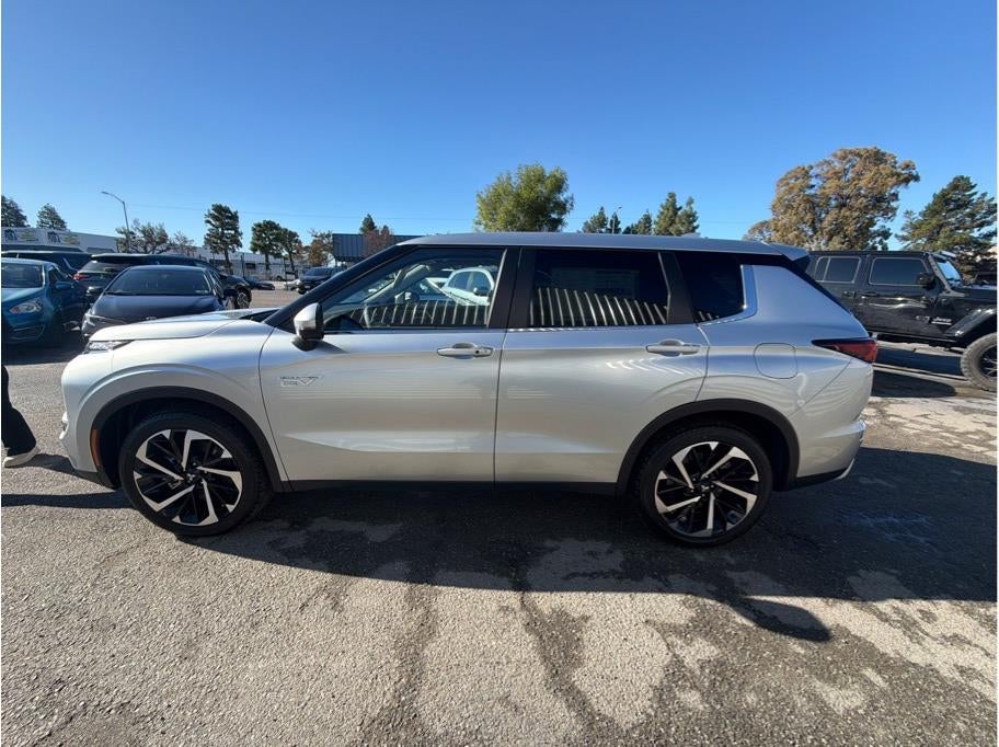 2025 Mitsubishi Outlander PHEV SE Tech Package