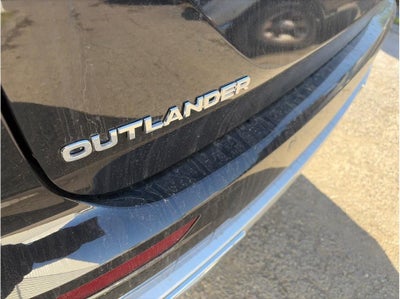 2025 Mitsubishi Outlander PHEV SE Tech Package