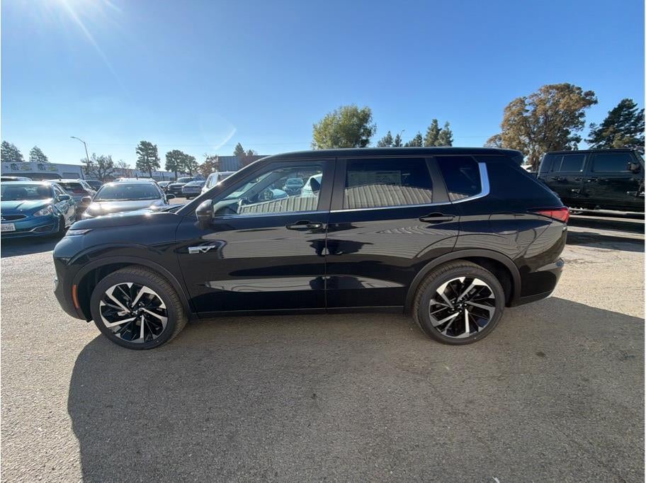 2025 Mitsubishi Outlander PHEV SE Tech Package
