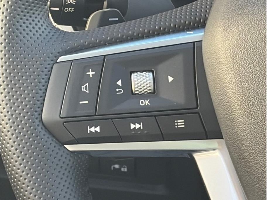 2025 Mitsubishi Outlander PHEV SE Tech Package