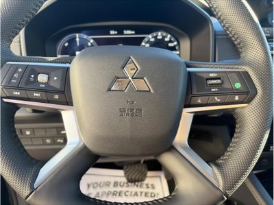 2025 Mitsubishi Outlander PHEV SE Tech Package