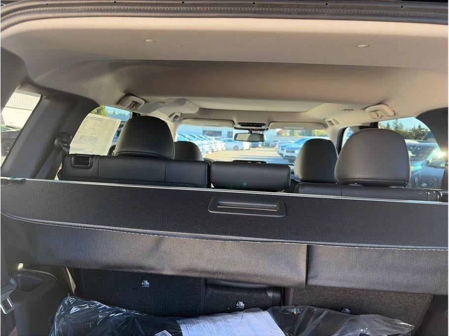 2025 Mitsubishi Outlander PHEV SE Tech Package