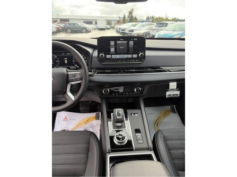 2025 Mitsubishi Outlander PHEV SE