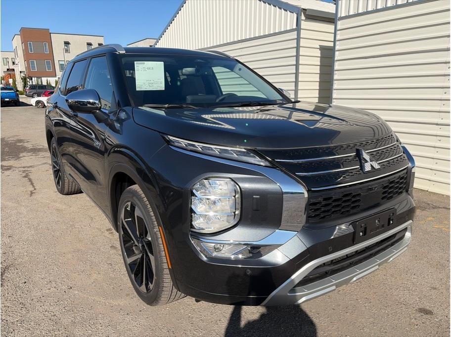 2025 Mitsubishi Outlander PHEV SEL