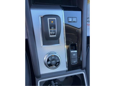 2025 Mitsubishi Outlander PHEV SEL