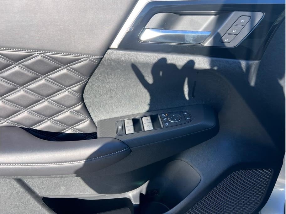 2025 Mitsubishi Outlander PHEV SEL