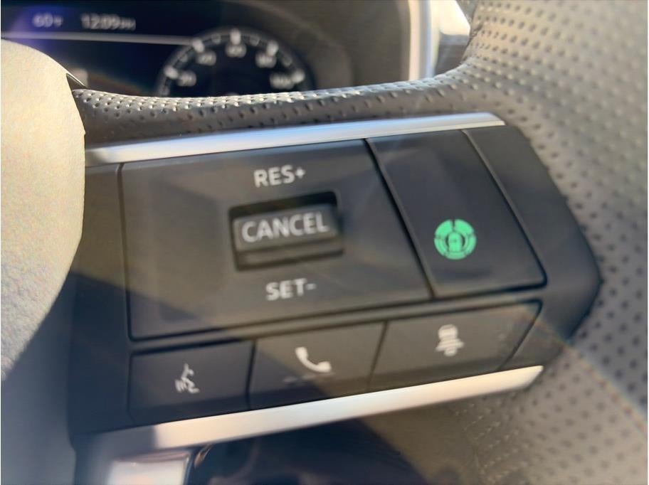 2025 Mitsubishi Outlander PHEV SEL