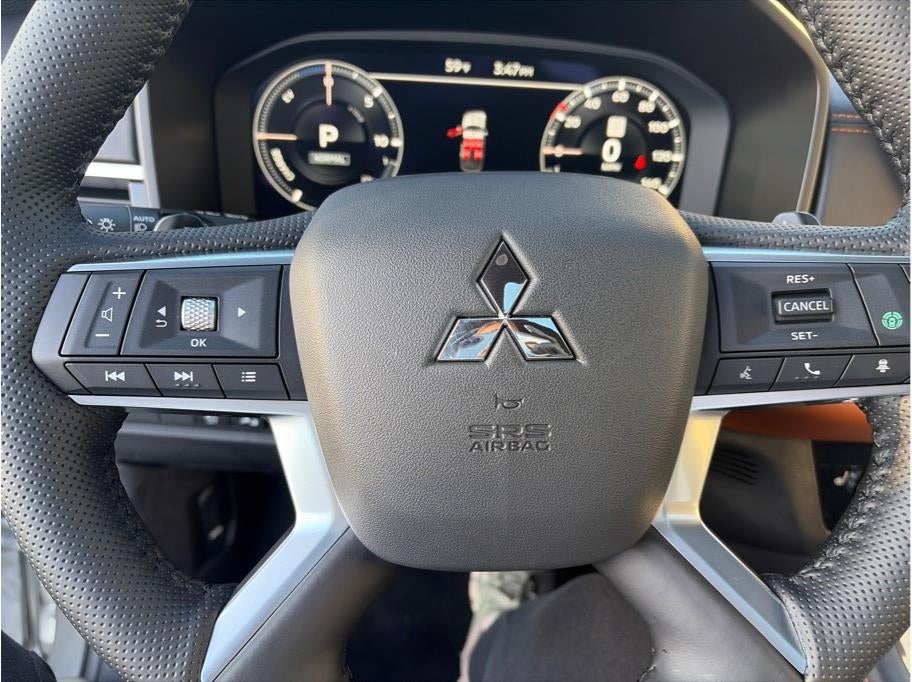 2025 Mitsubishi Outlander PHEV SEL Premium Package