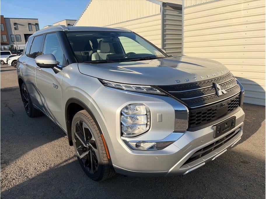 2025 Mitsubishi Outlander PHEV SEL