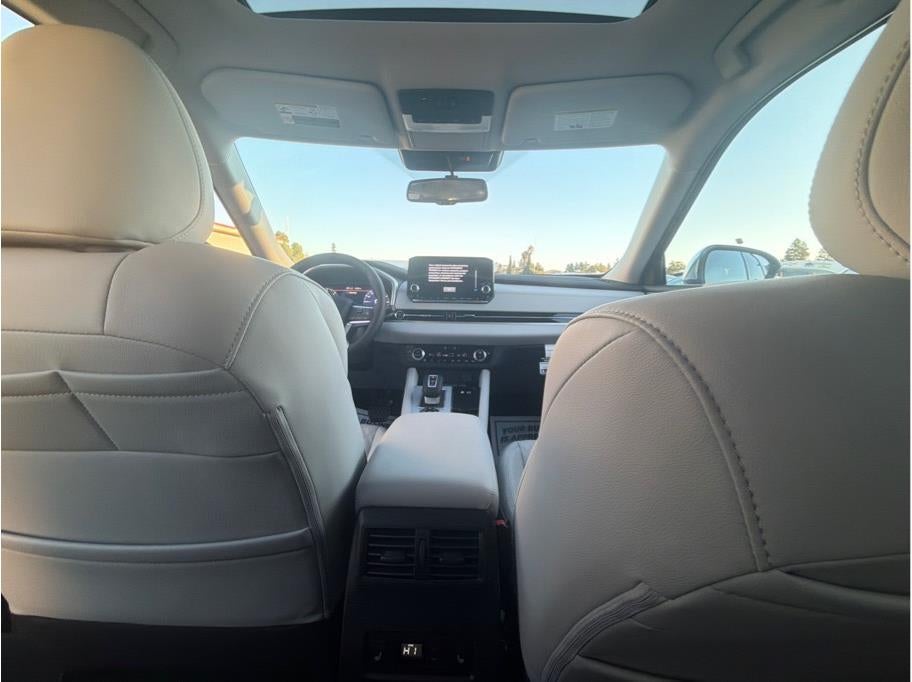 2025 Mitsubishi Outlander PHEV SEL