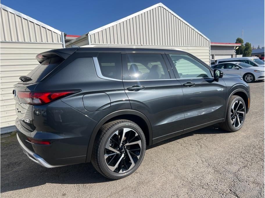 2025 Mitsubishi Outlander PHEV SEL