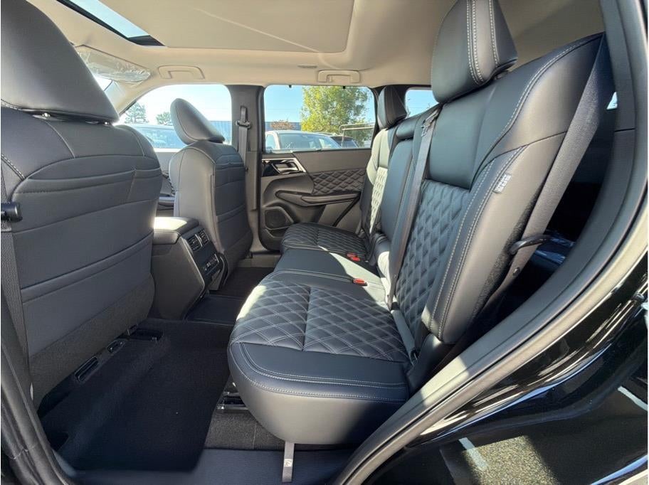 2025 Mitsubishi Outlander PHEV SEL