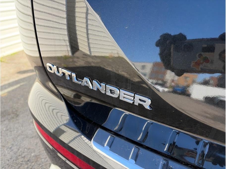 2025 Mitsubishi Outlander PHEV SEL