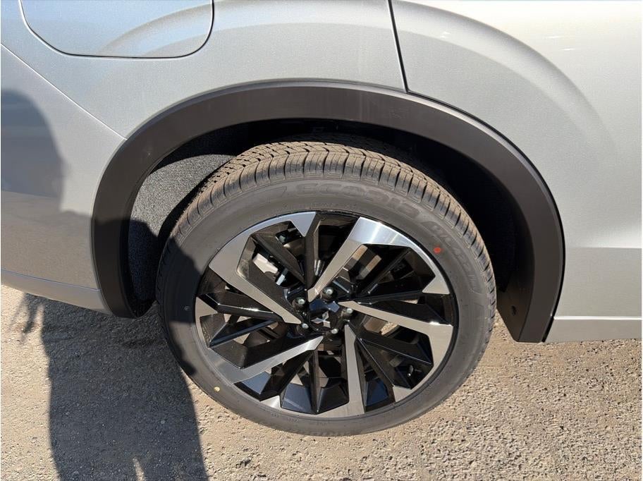 2025 Mitsubishi Outlander PHEV SEL