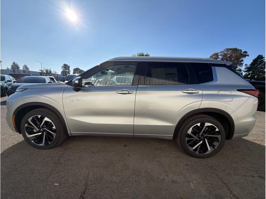 2025 Mitsubishi Outlander PHEV SEL