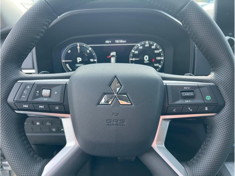 2025 Mitsubishi Outlander PHEV SEL