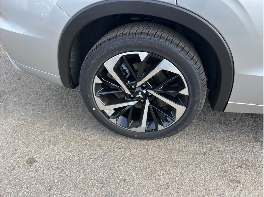 2025 Mitsubishi Outlander PHEV SEL