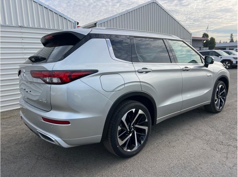2025 Mitsubishi Outlander PHEV SEL