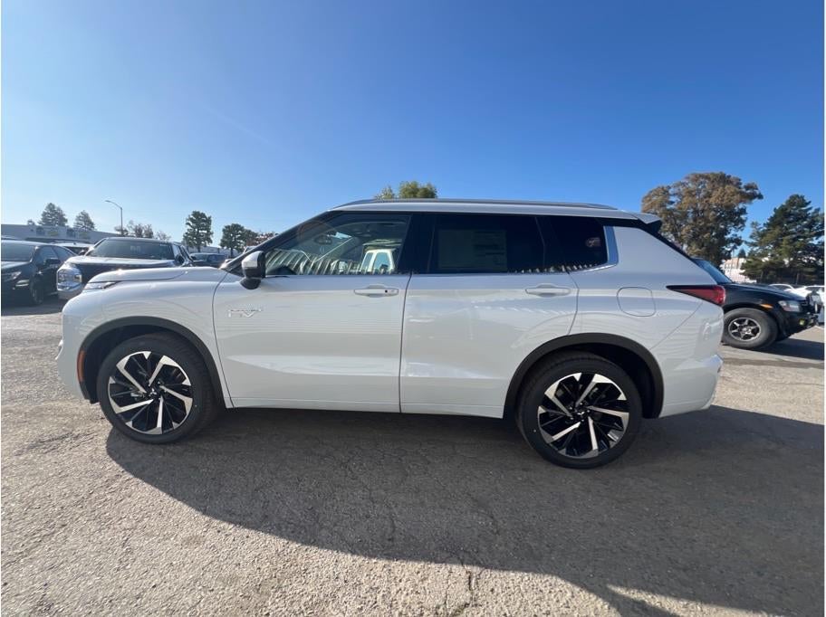 2025 Mitsubishi Outlander PHEV SEL