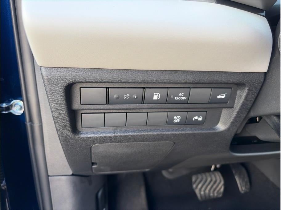 2025 Mitsubishi Outlander PHEV SEL