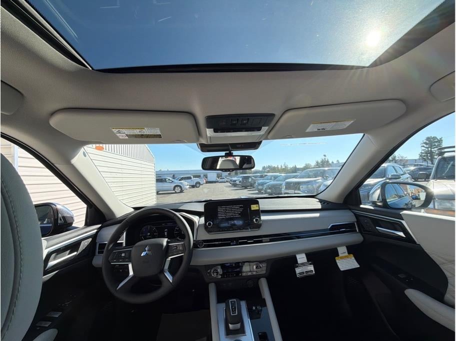 2025 Mitsubishi Outlander PHEV SEL