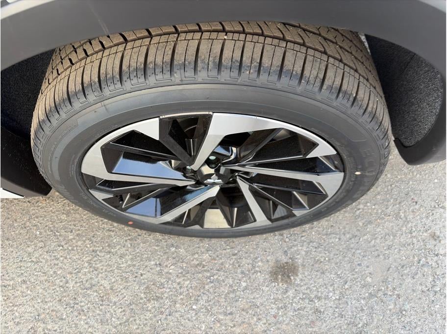 2025 Mitsubishi Outlander PHEV SEL