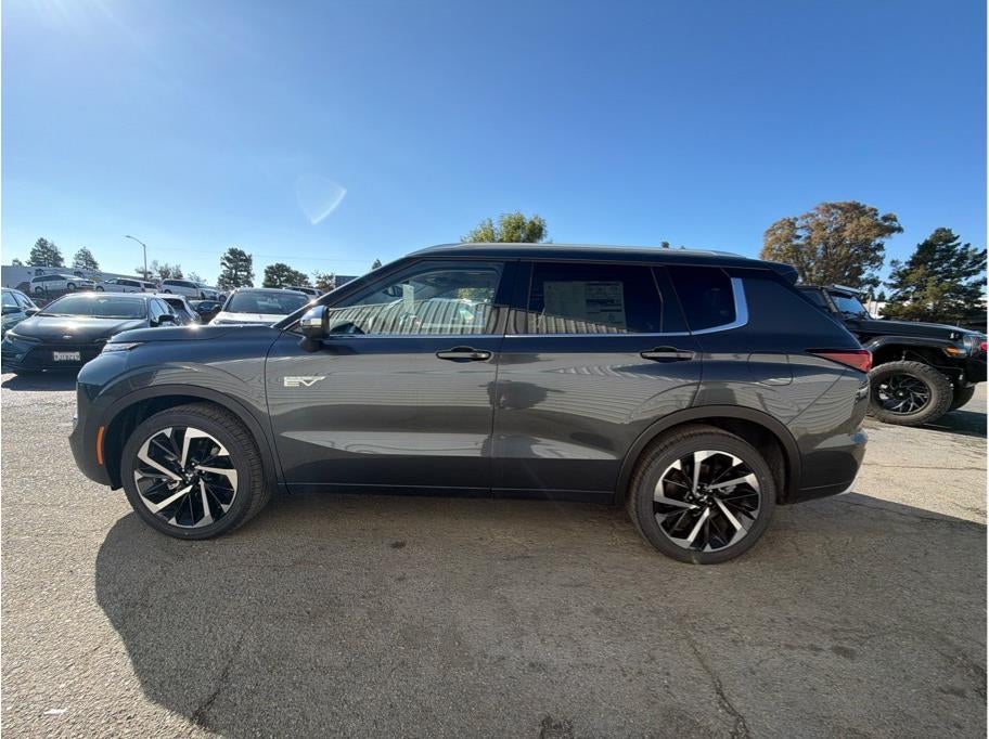 2025 Mitsubishi Outlander PHEV SEL