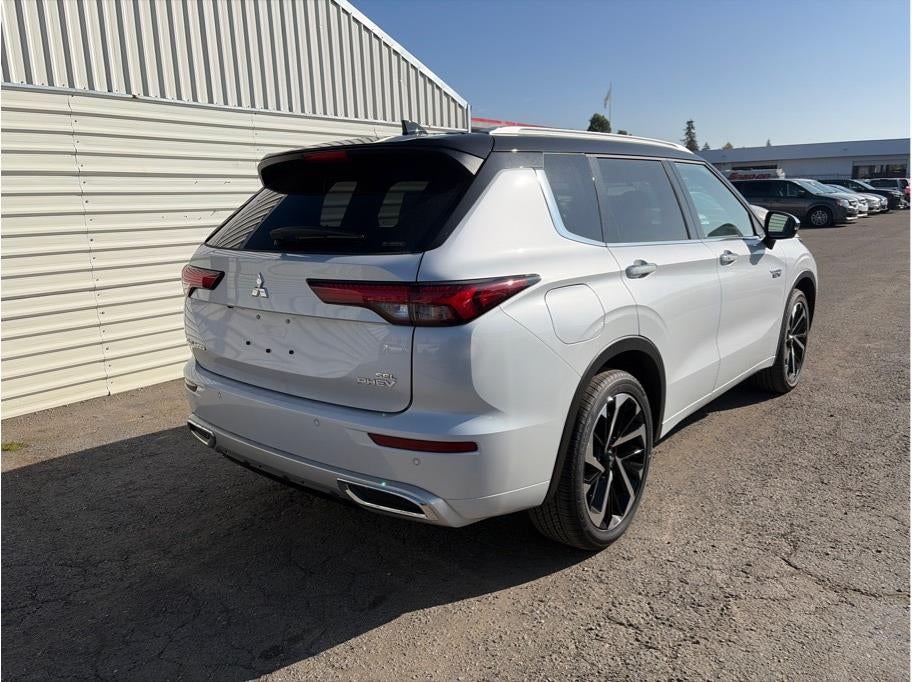 2025 Mitsubishi Outlander PHEV SEL Premium Package