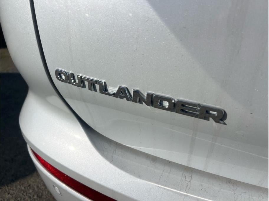2025 Mitsubishi Outlander PHEV SEL